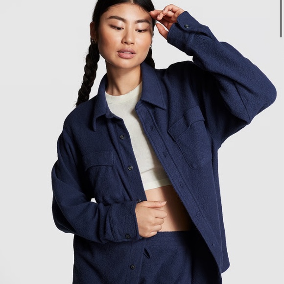 New💙PINK Victoria’s Secret Reverse Fleece Shacket - Picture 1 of 4